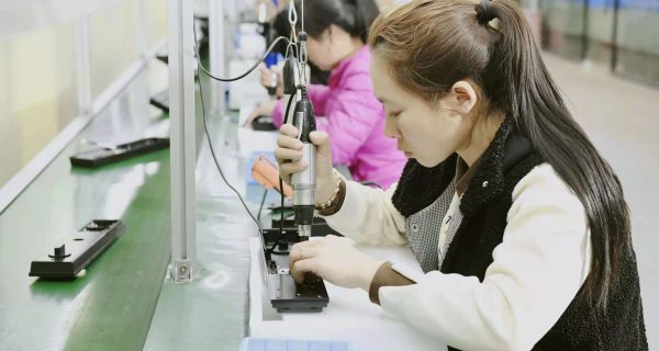 智能锁组装 16